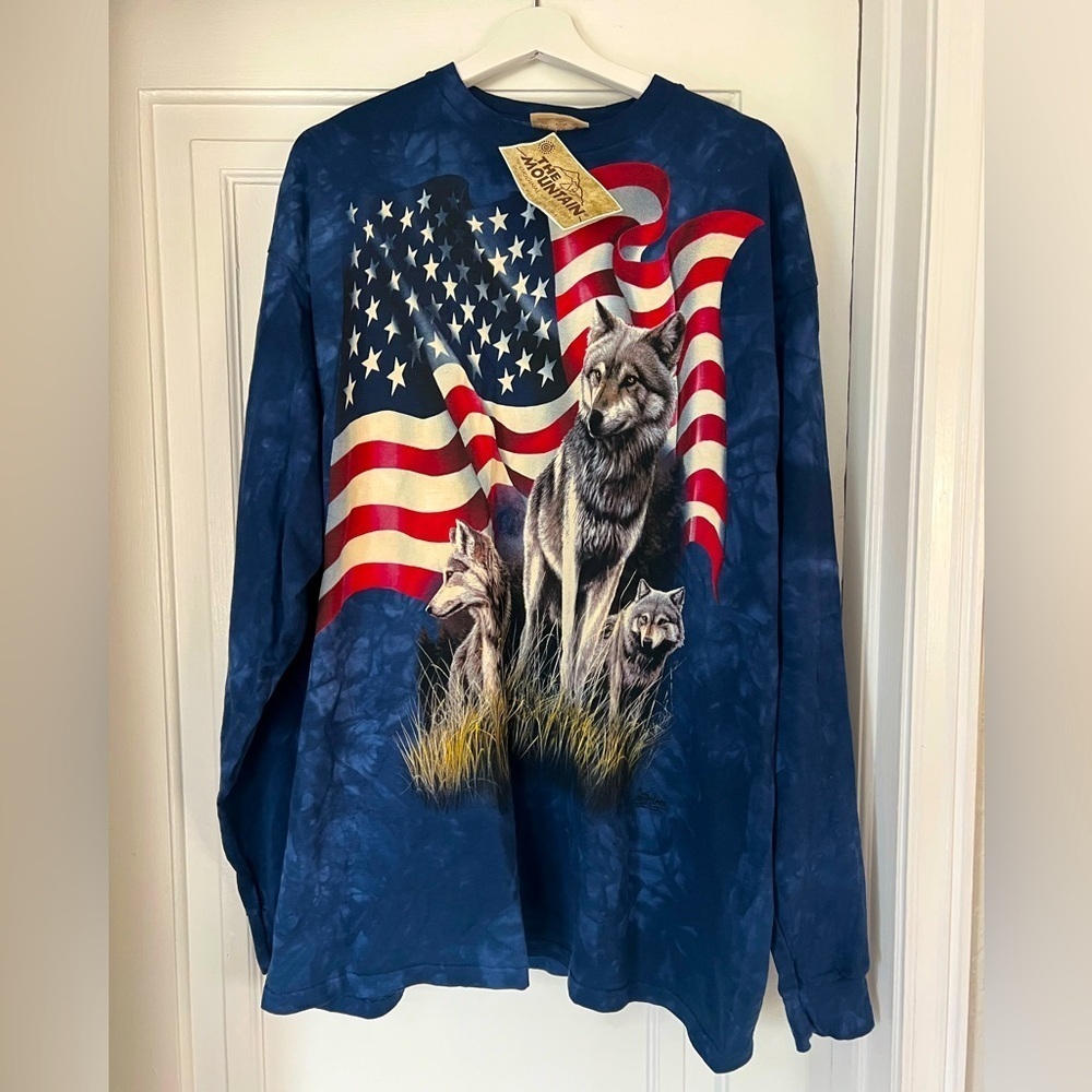 Vintage 1990s The Mountain Wolf XL Graphic Long Sleeve Shirt - American Flag